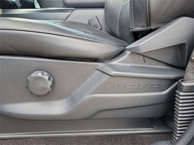 2022 Ford F-150 XL photo 18