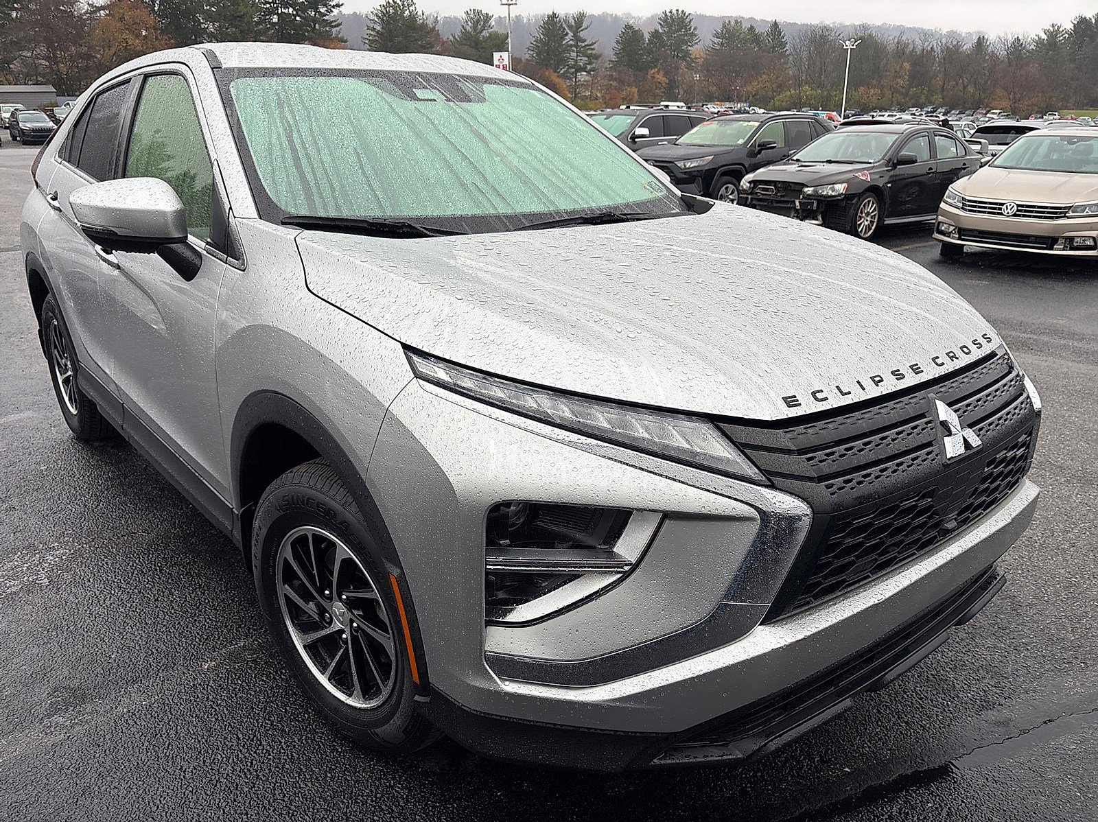 2022 Mitsubishi Eclipse Cross ES photo 3