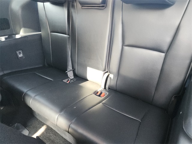 2021 Toyota Highlander XLE photo 16