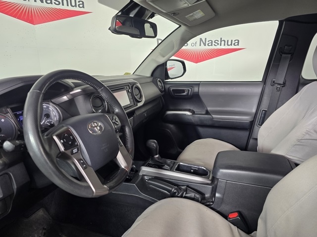 2018 Toyota Tacoma SR5 photo 4