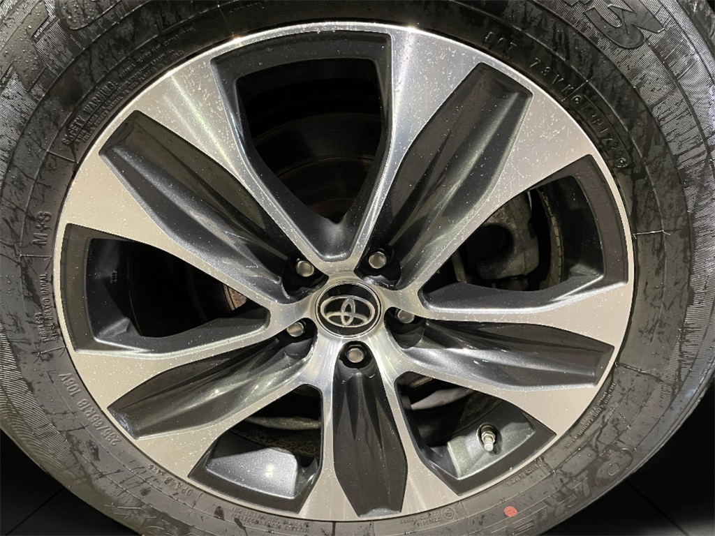 2022 Toyota Highlander XLE photo 26