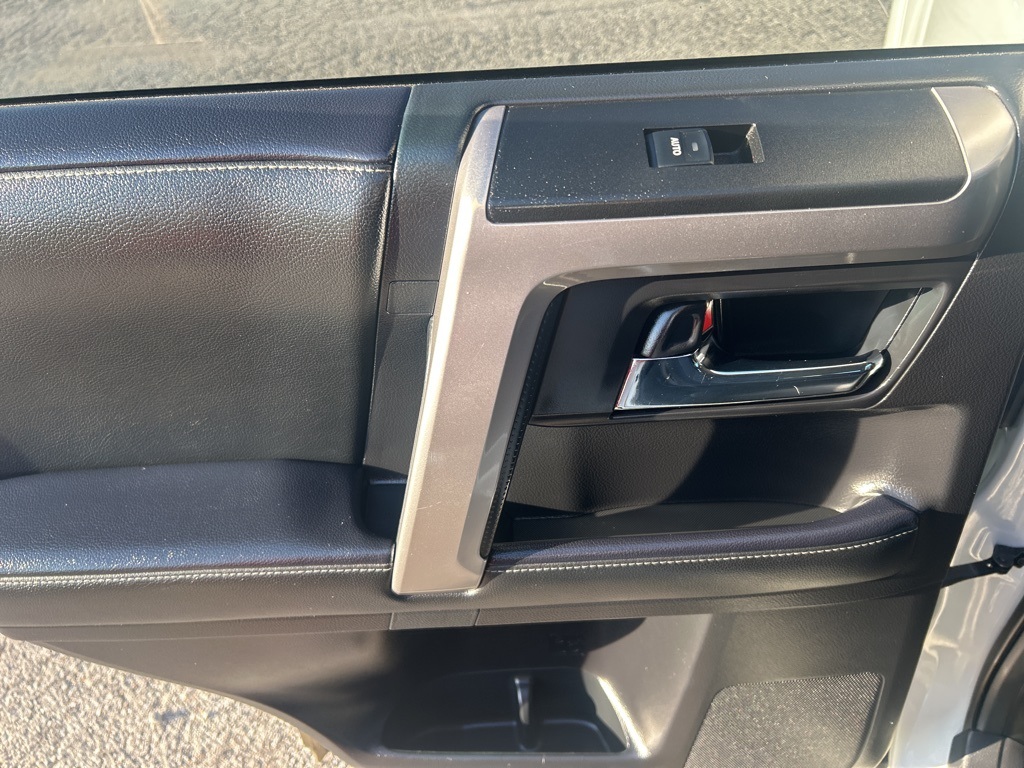 2021 Toyota 4Runner SR5 Premium photo 27