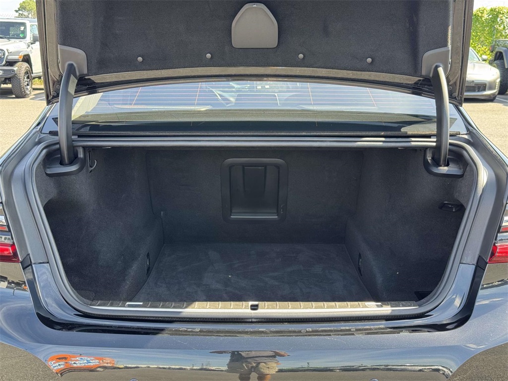2020 Bmw 750i xDrive Sedan photo 29