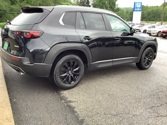 2024 Mazda CX-50 2.5 S Preferred photo 3