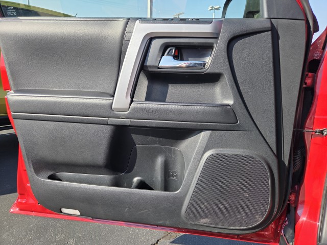 2024 Toyota 4Runner SR5 photo 20
