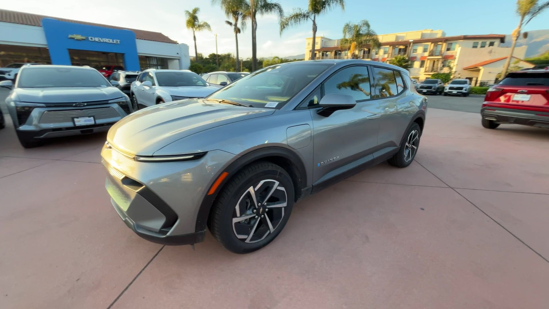 2026 Chevrolet Equinox EV 1LT photo 4