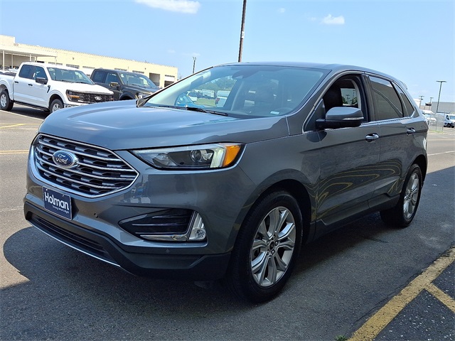 2024 Ford Edge Titanium photo 4