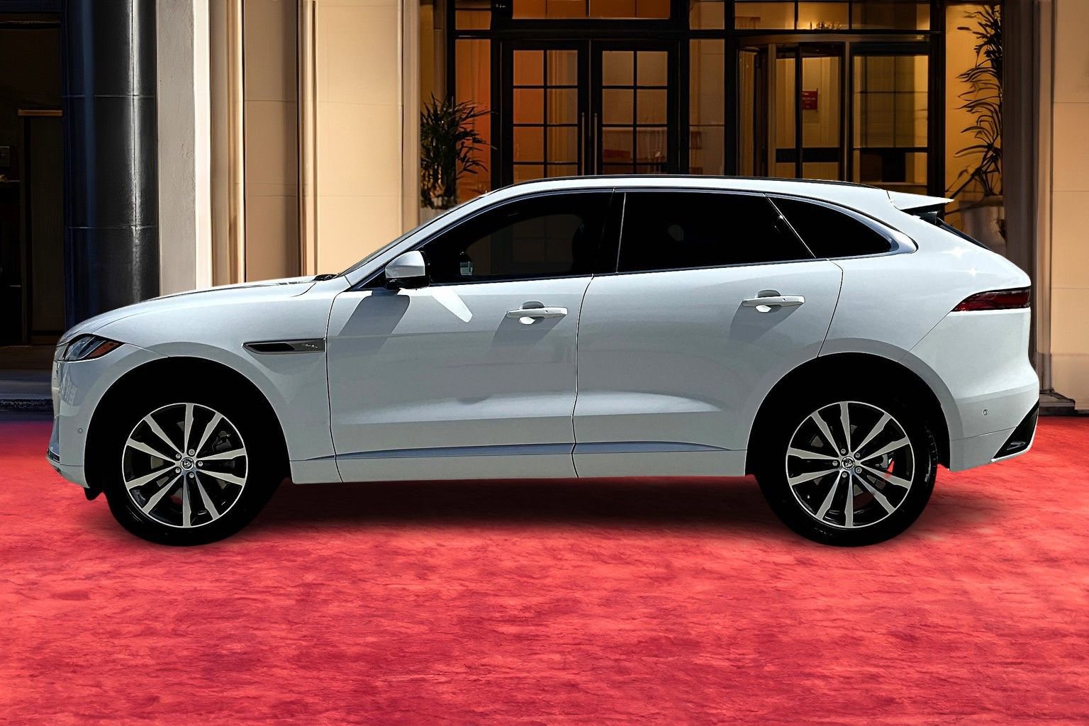 2026 Jaguar F-PACE P250 R-Dynamic S photo 3