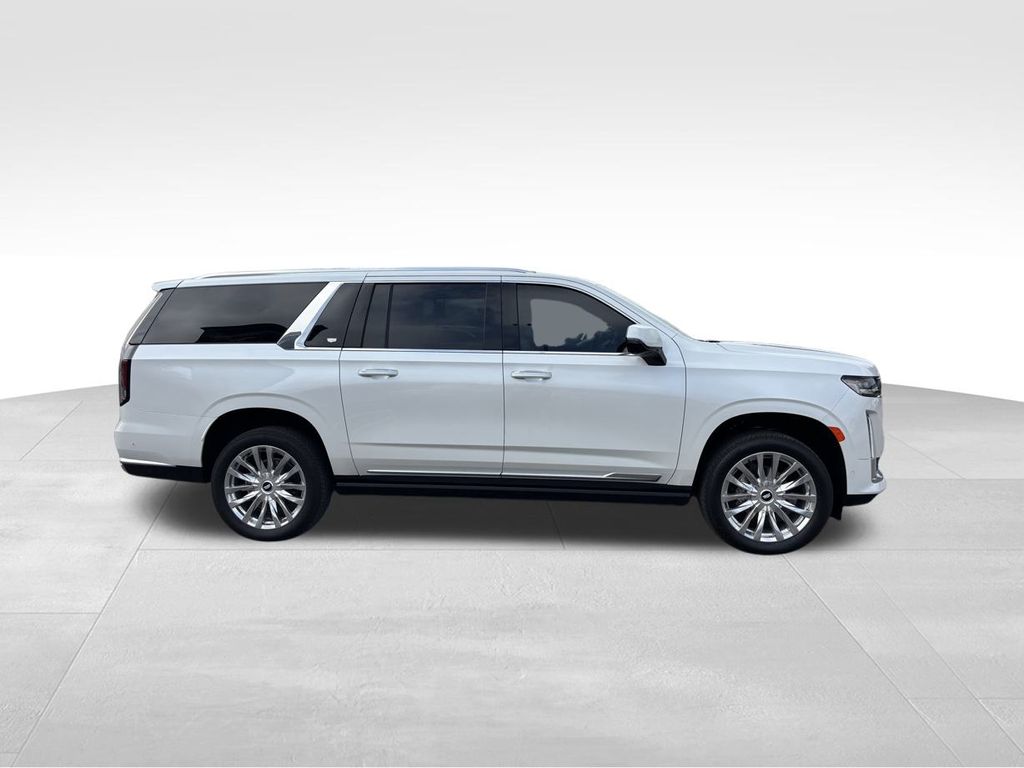 2023 Cadillac Escalade ESV Premium Luxury photo 3
