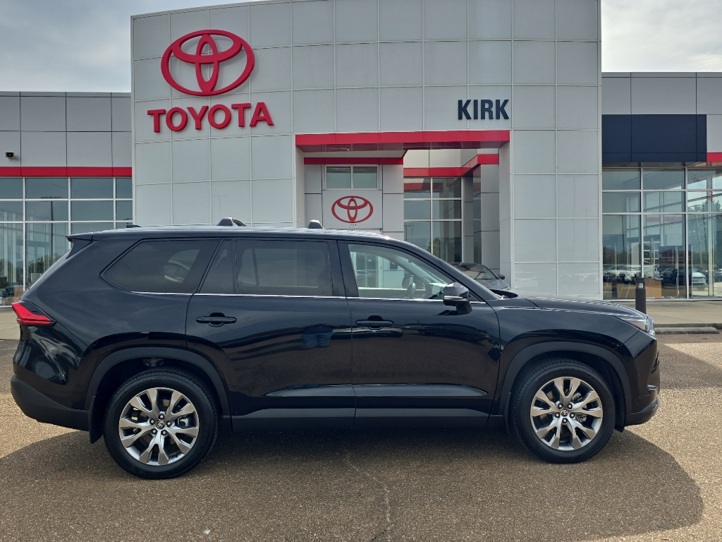 2024 Toyota Grand Highlander Limited's photo