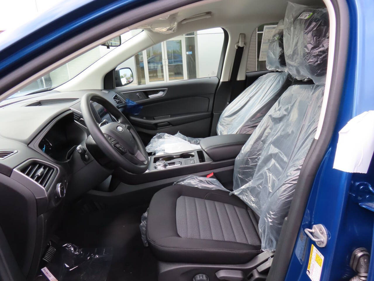 2024 Ford Edge SE photo 9
