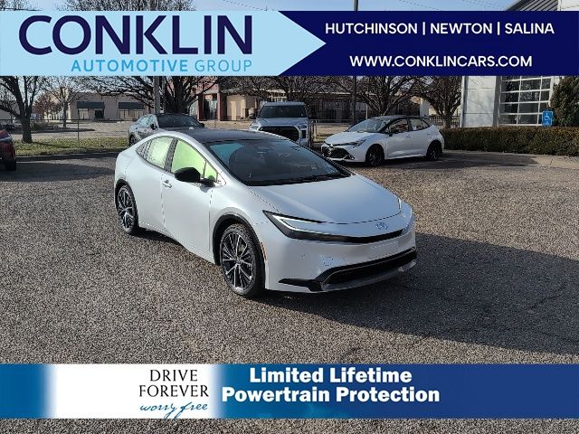 2026 Toyota Prius XLE's photo