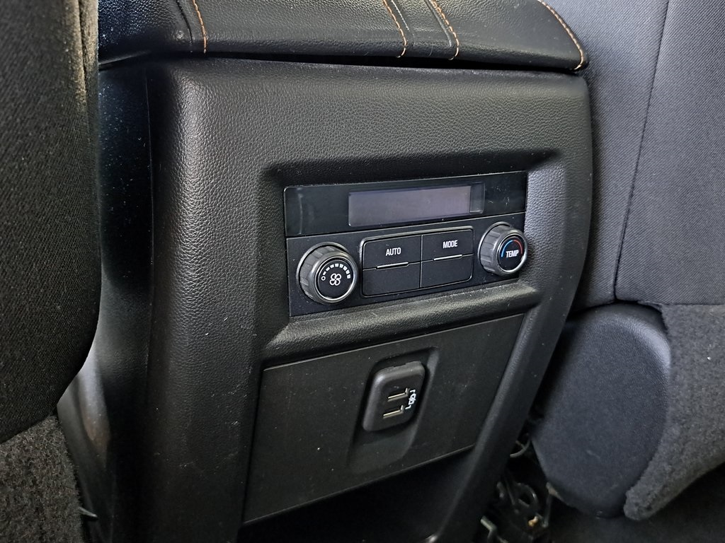 2021 Chevrolet Traverse photo 26