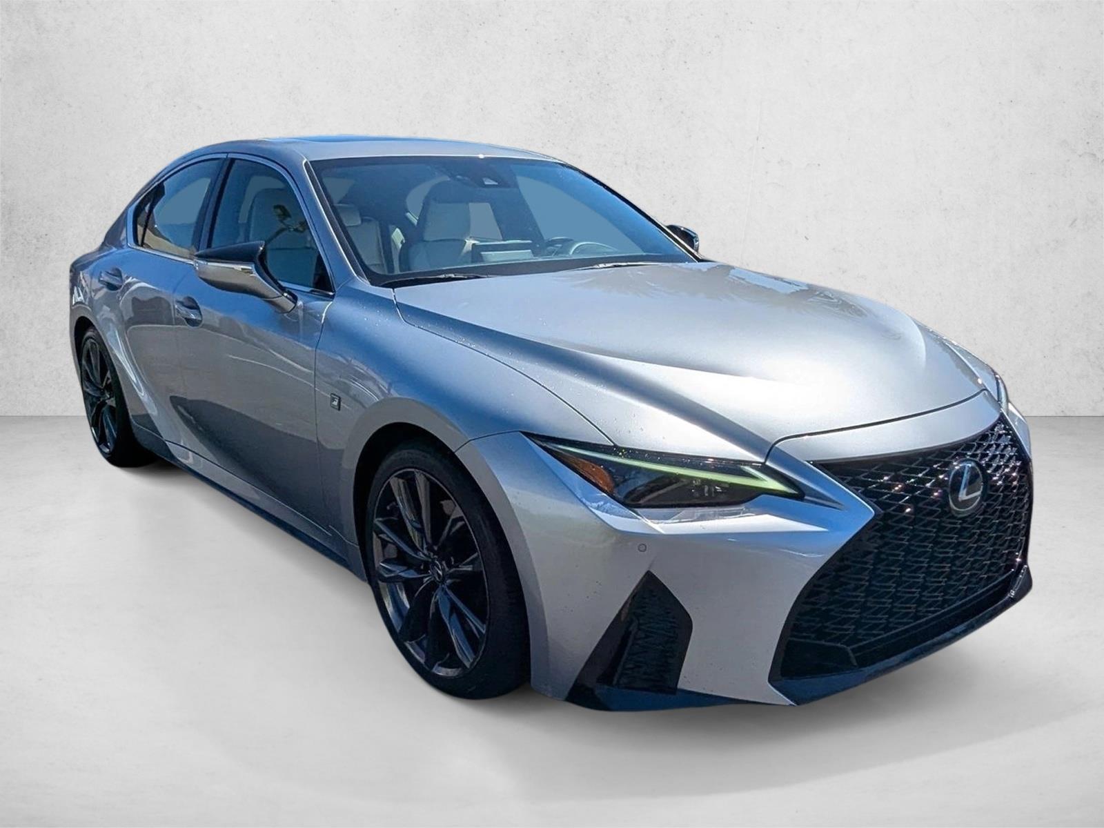 2022 Lexus IS 350 F SPORT photo 3