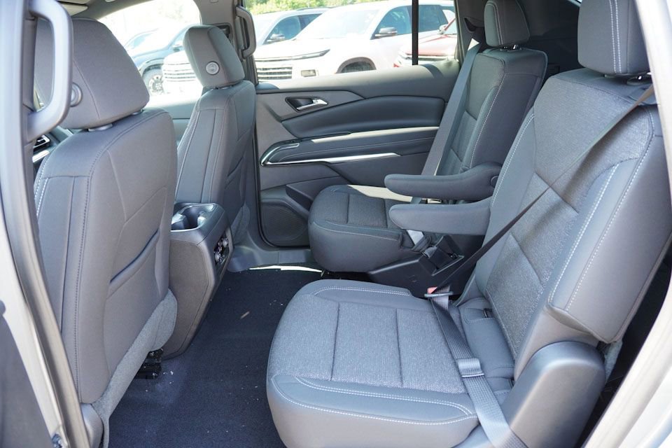 2026 Chevrolet Traverse photo 10