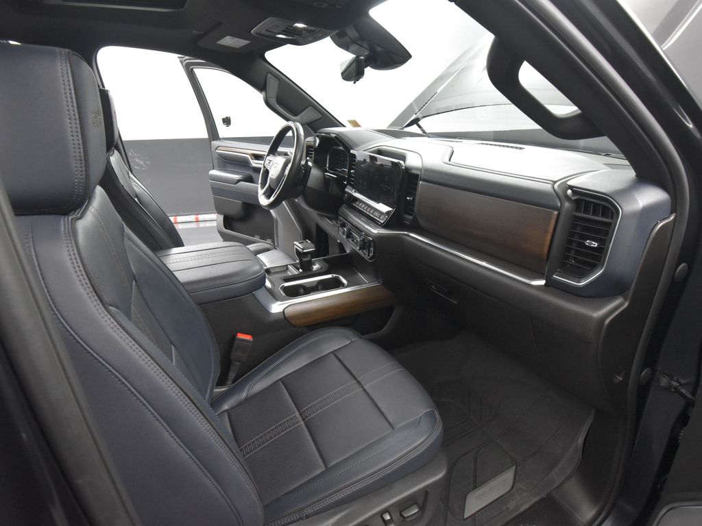 2024 Chevrolet Silverado 1500 High Country photo 42