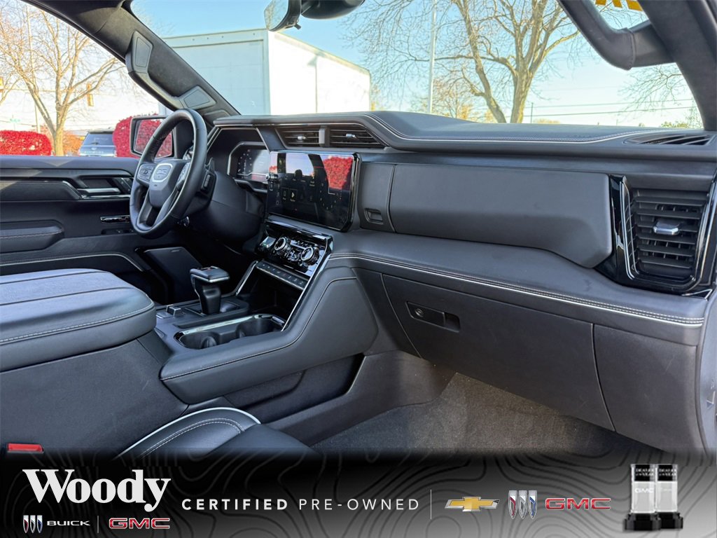 2024 GMC SIERRA - Image 40