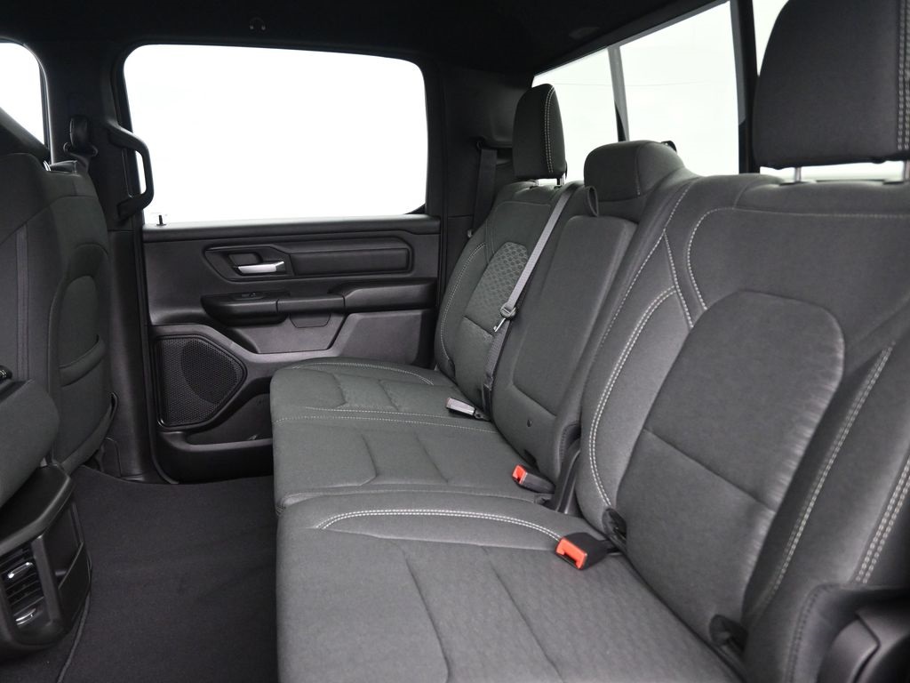 2025 Ram 1500 Tradesman photo 6