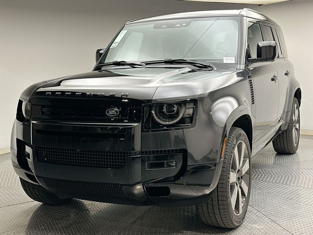 2026 Land Rover Defender X's photo