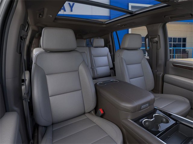 2026 Chevrolet Suburban Z71 photo 16