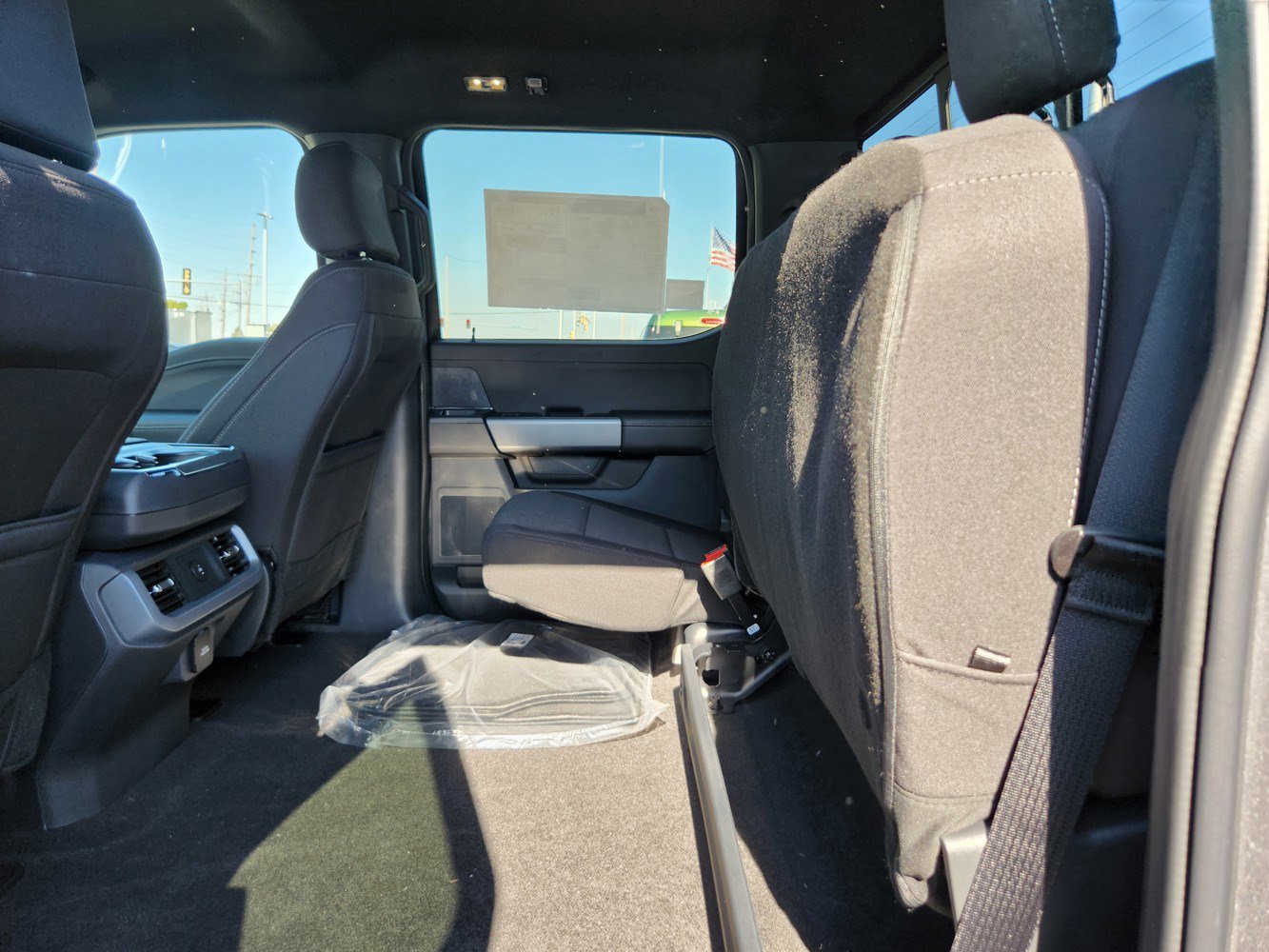 2025 Ford F-150 XLT photo 17