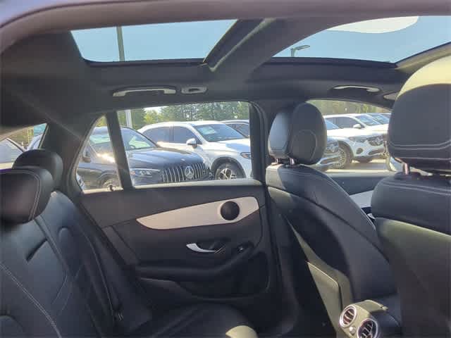 2021 Mercedes Benz GLC 300 photo 9