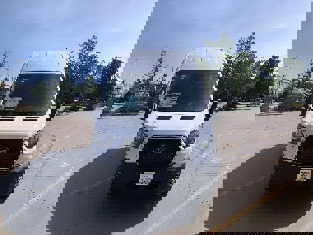2025 Ford Transit Cargo Van photo 3