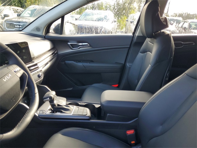 2026 Kia Sportage EX photo 4