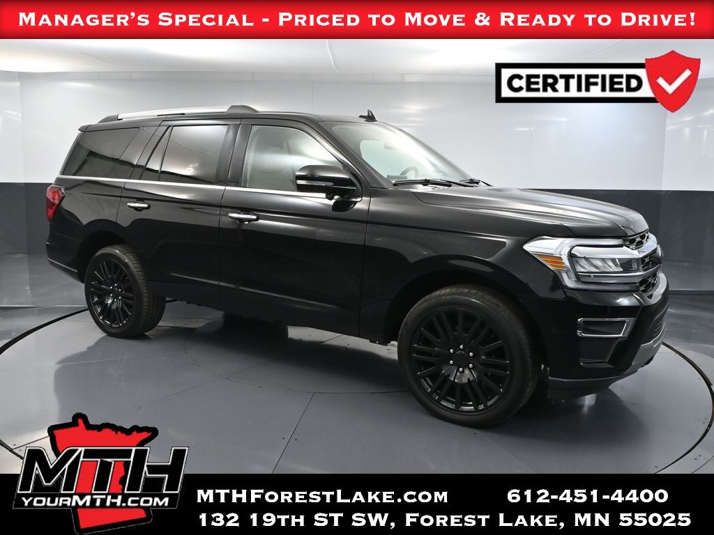 2023 Ford Expedition Limited's photo