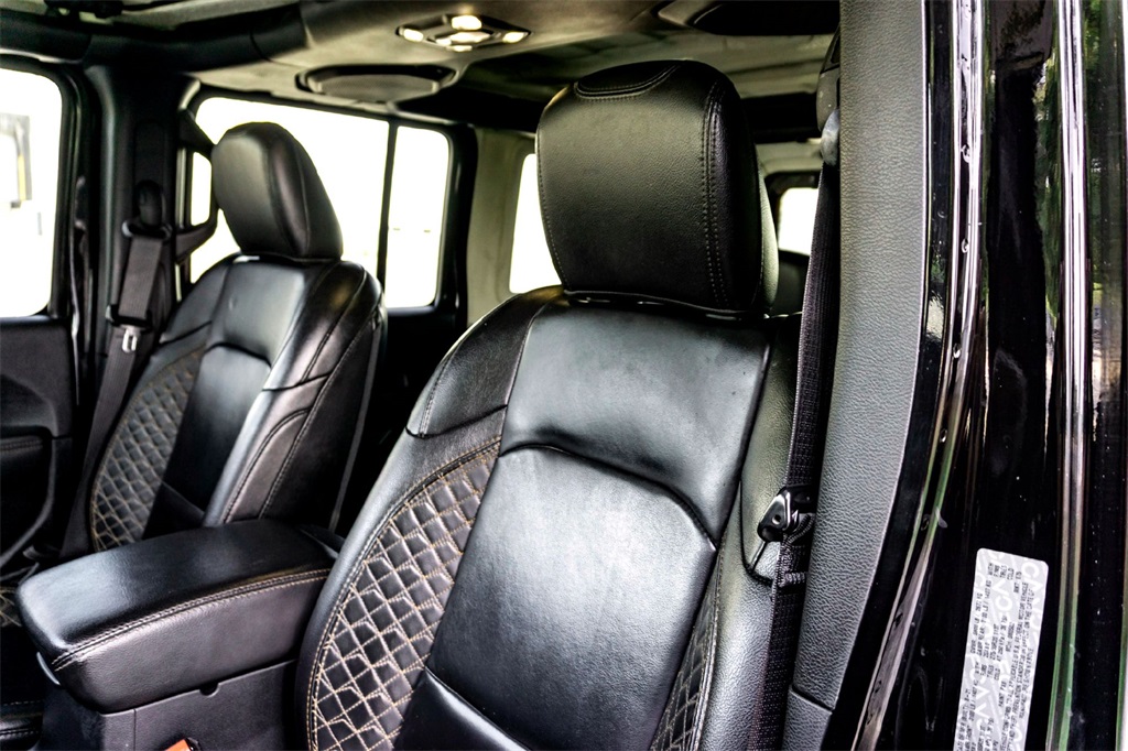2021 Jeep Wrangler Unlimited Sahara High Altitude photo 12