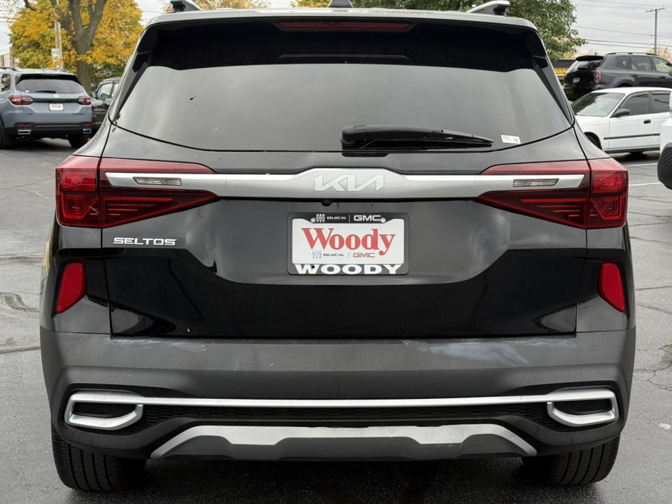 2022 Kia Seltos SX photo 4