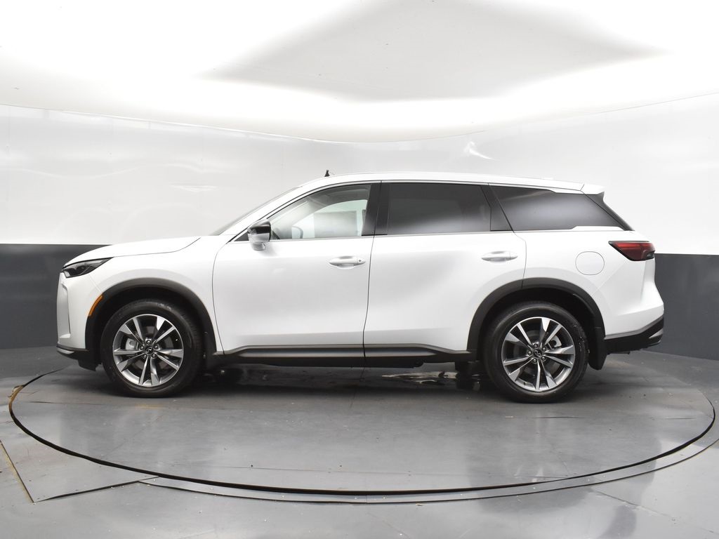 2026 Infiniti QX60 Pure photo 2