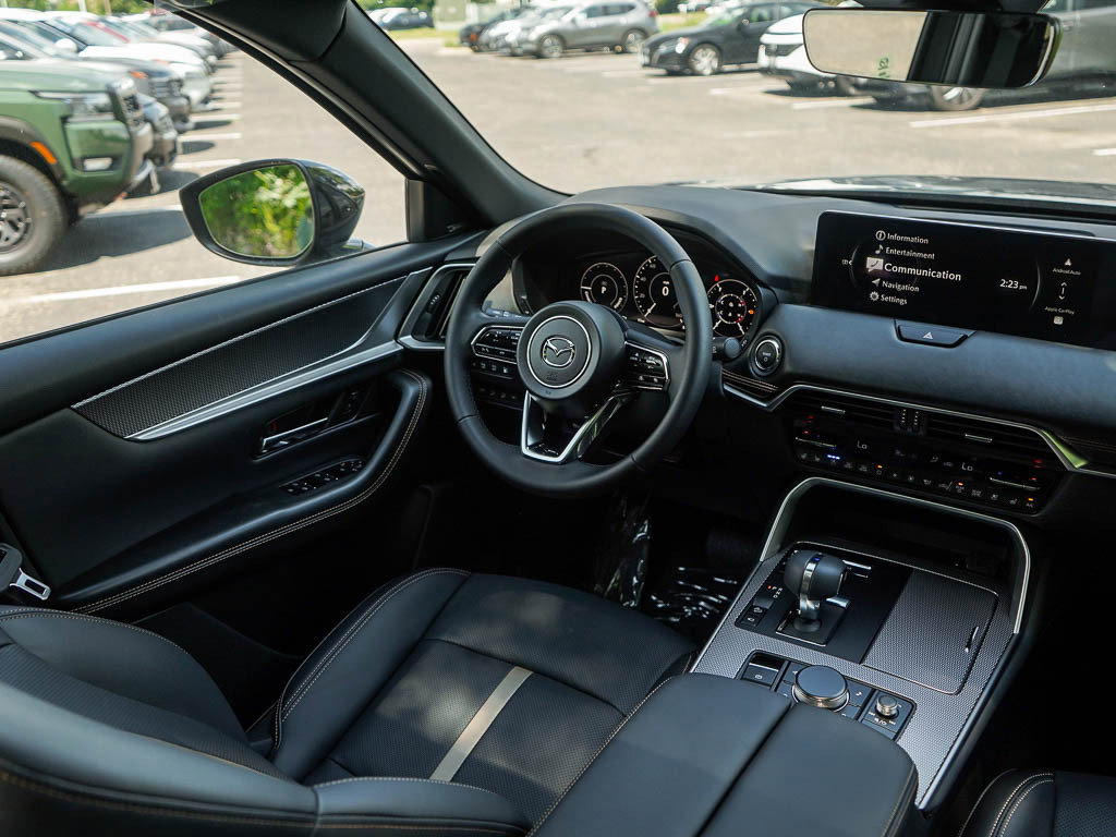 2025 Mazda CX-70 Plug-in Hybrid Premium Plus photo 10