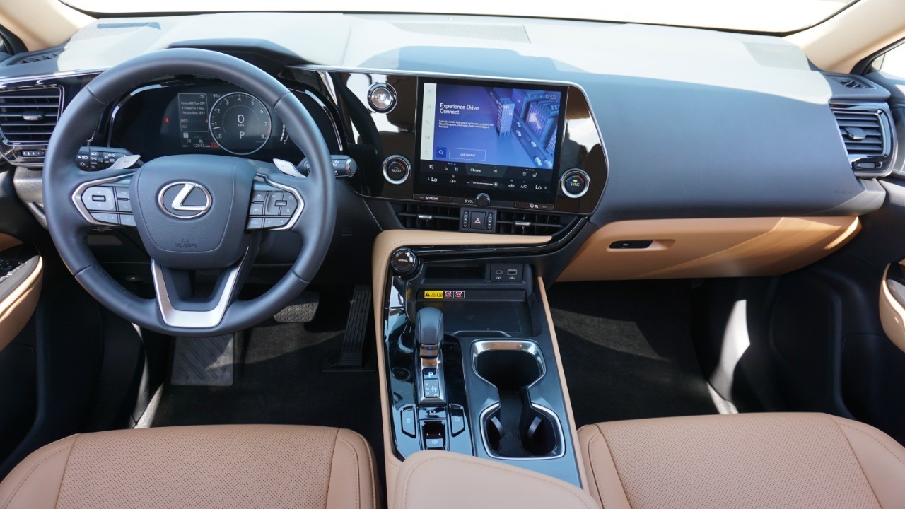 2025 Lexus NX Premium photo 25