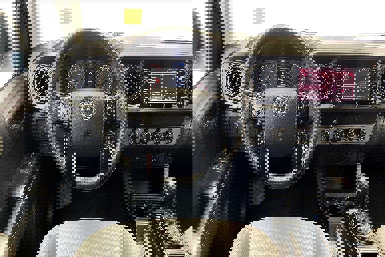 2022 Toyota Tacoma SR 4x4 Access Cab photo 4