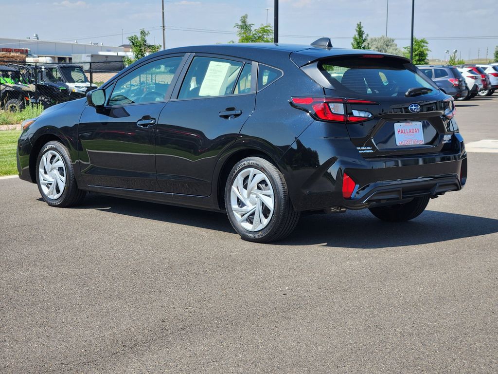 2024 Subaru Impreza Base photo 3
