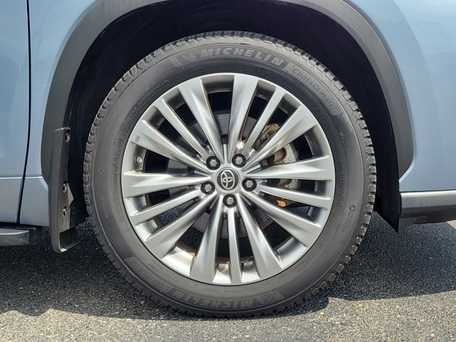 2020 Toyota Highlander Platinum photo 5
