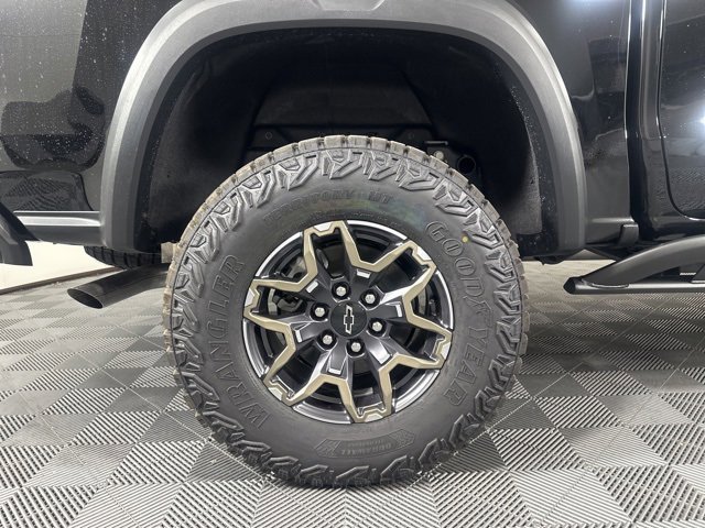 2026 Chevrolet Colorado ZR2 photo 9