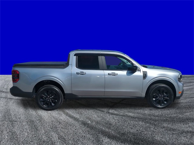 2023 Ford Maverick Lariat photo 3