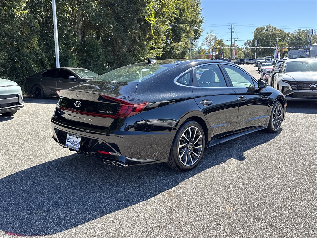 2023 Hyundai Sonata Limited photo 3