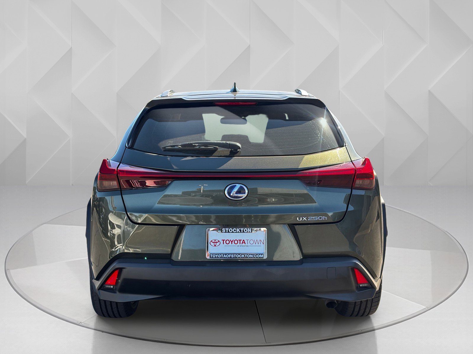 2020 Lexus UX 250h photo 8