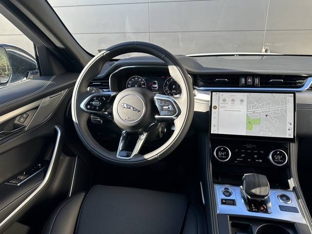2026 Jaguar F-PACE P250 R-Dynamic S photo 13