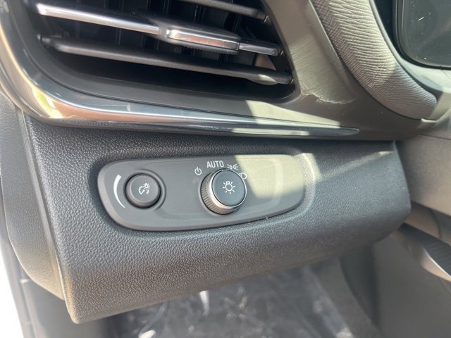 2025 Buick Envista Preferred photo 10