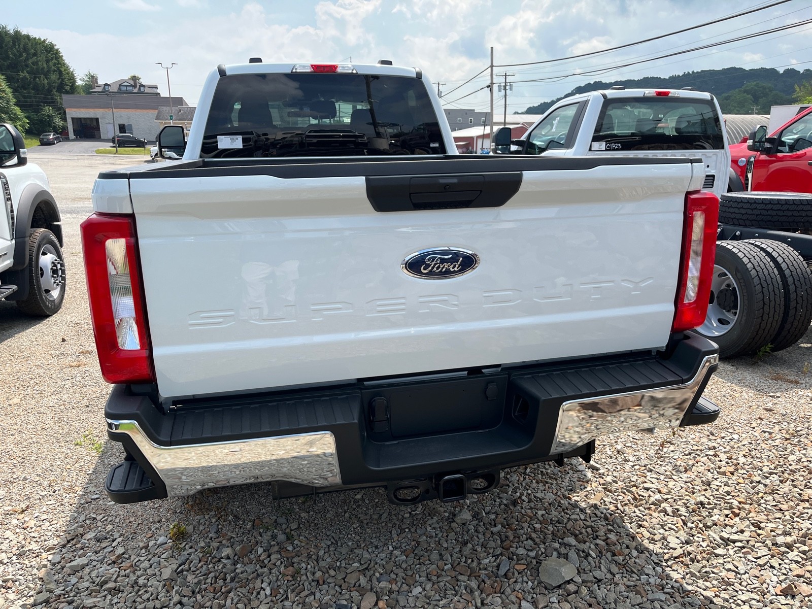 2025 Ford F-350 XLT photo 3