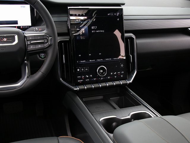 2026 Gmc Acadia AT4 photo 8