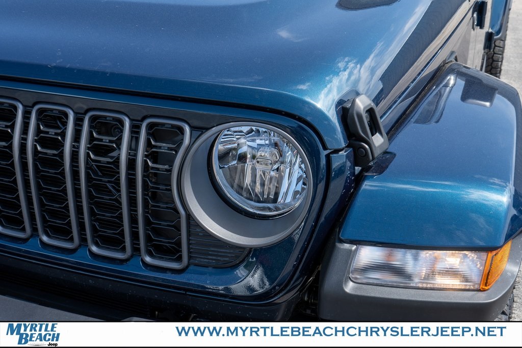 2025 Jeep Gladiator Sport photo 10