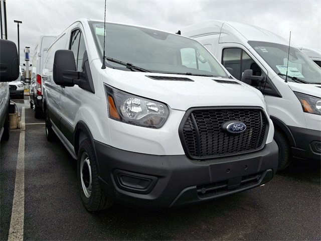 2025 Ford Transit Cargo Van photo 3