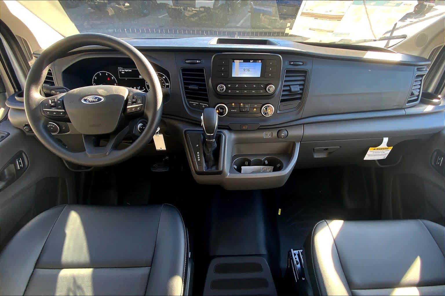 2025 Ford Transit Cargo Van photo 4
