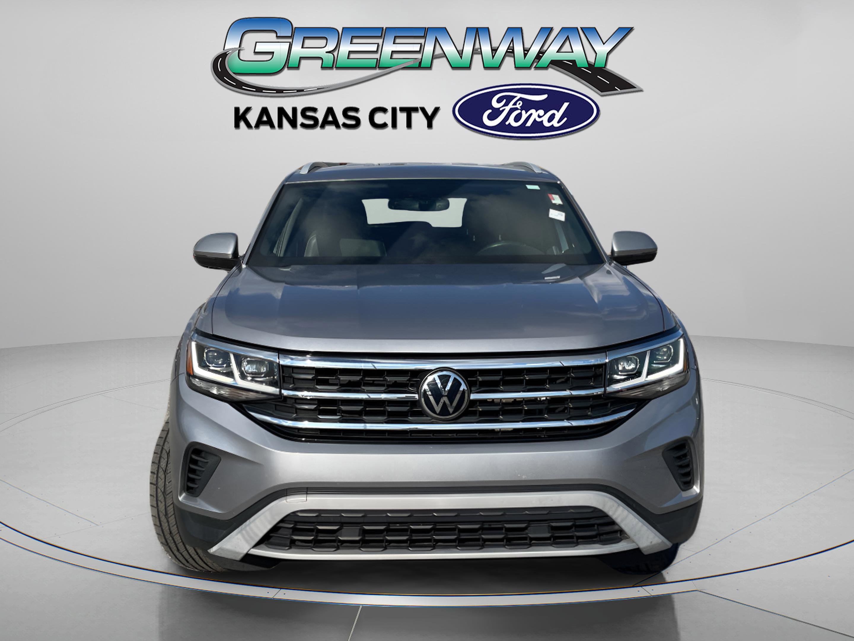 Used 2020 Volkswagen Atlas Cross Sport SE with VIN 1V24C2CA3LC203264 for sale in Raytown, MO