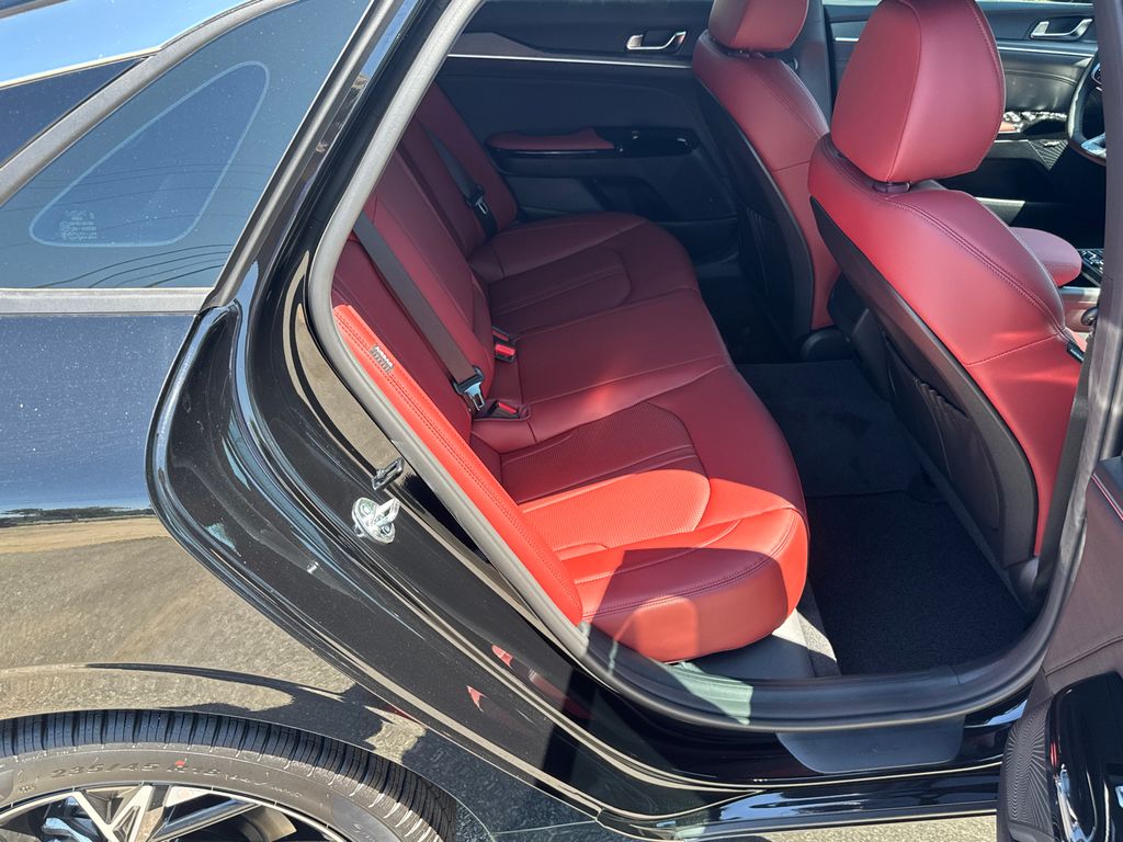 2025 Kia K5 GT-Line photo 15